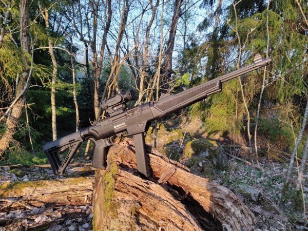 Ruger PC Carbine 9mm-Handguard och chassie på gång
