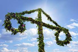 Vi önskar Er alla en härlig midsommar.